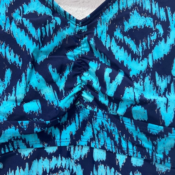 Islander Blue Fitted Tank Top with V-Neckline - Picture 7 of 9